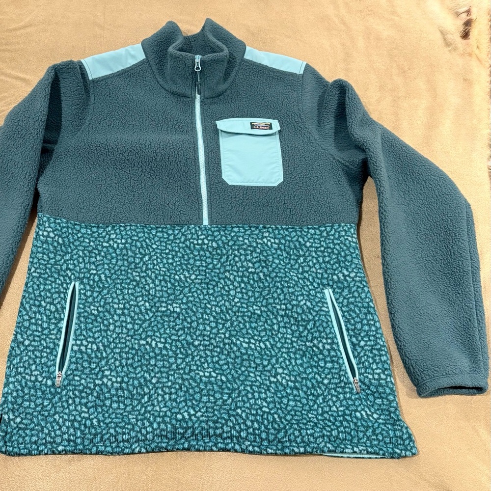 LL Bean pullover